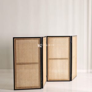 Sketsel Penyekat Ruangan Rotan Minimalis Aruma – 4 Pintu Lipat