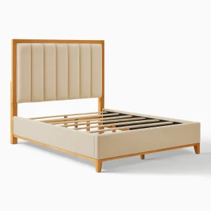 tempat tidur linen minimalis warna krem dengan headboard bergaris modern